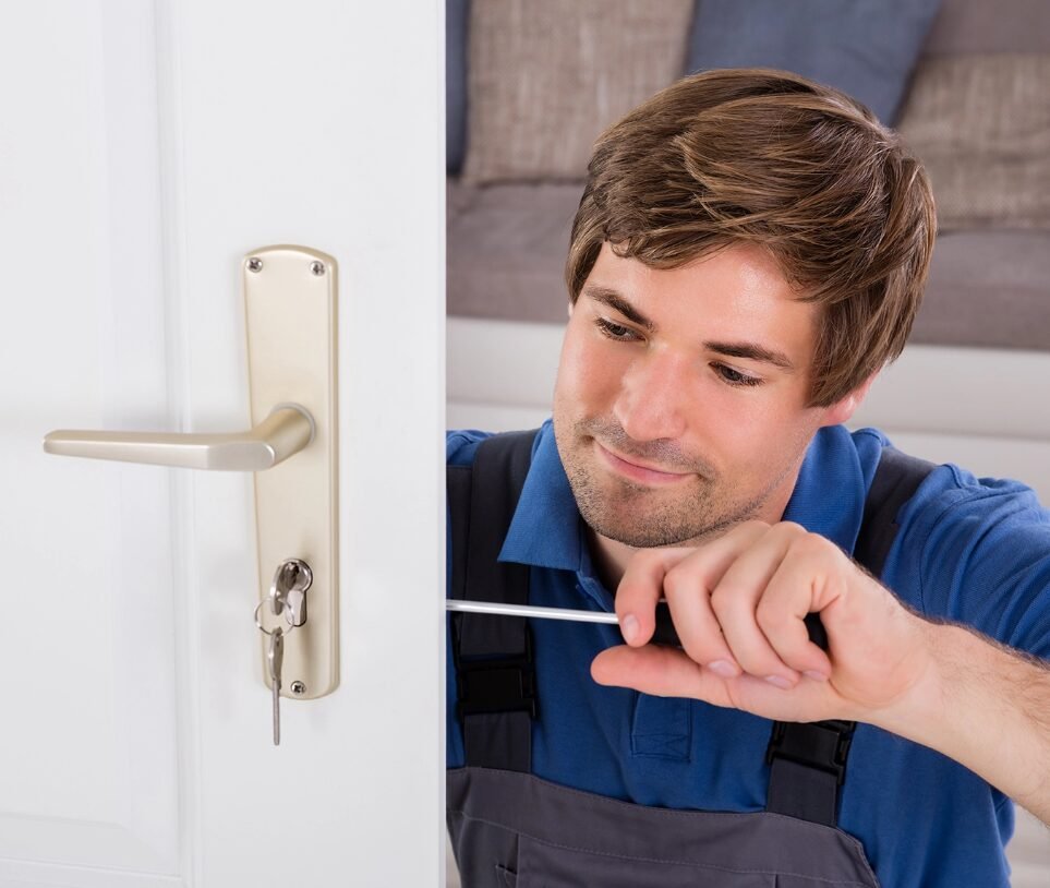 commercial locksmith service in Boca Raton, FL