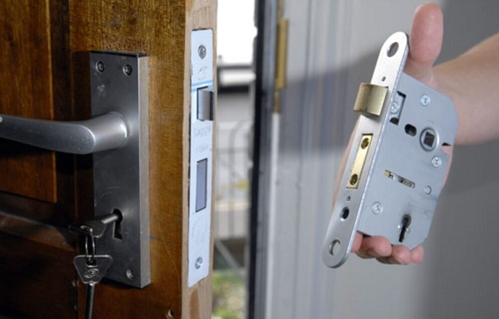 Why Local Expertise Matters for Your Next Commercial Lock Change
